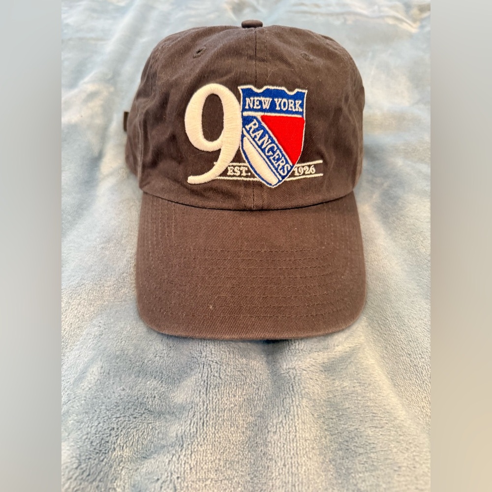 New York Rangers Dark Grey Distressed Embroidered Hat